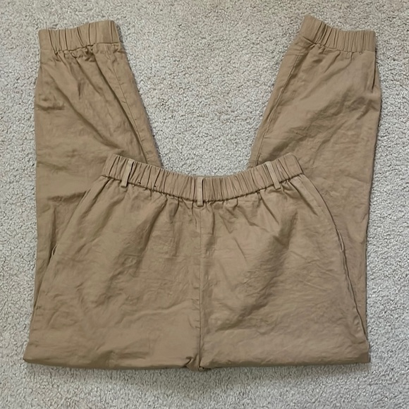 EXPRESS khaki Jogger Pants ! - Picture 3 of 9